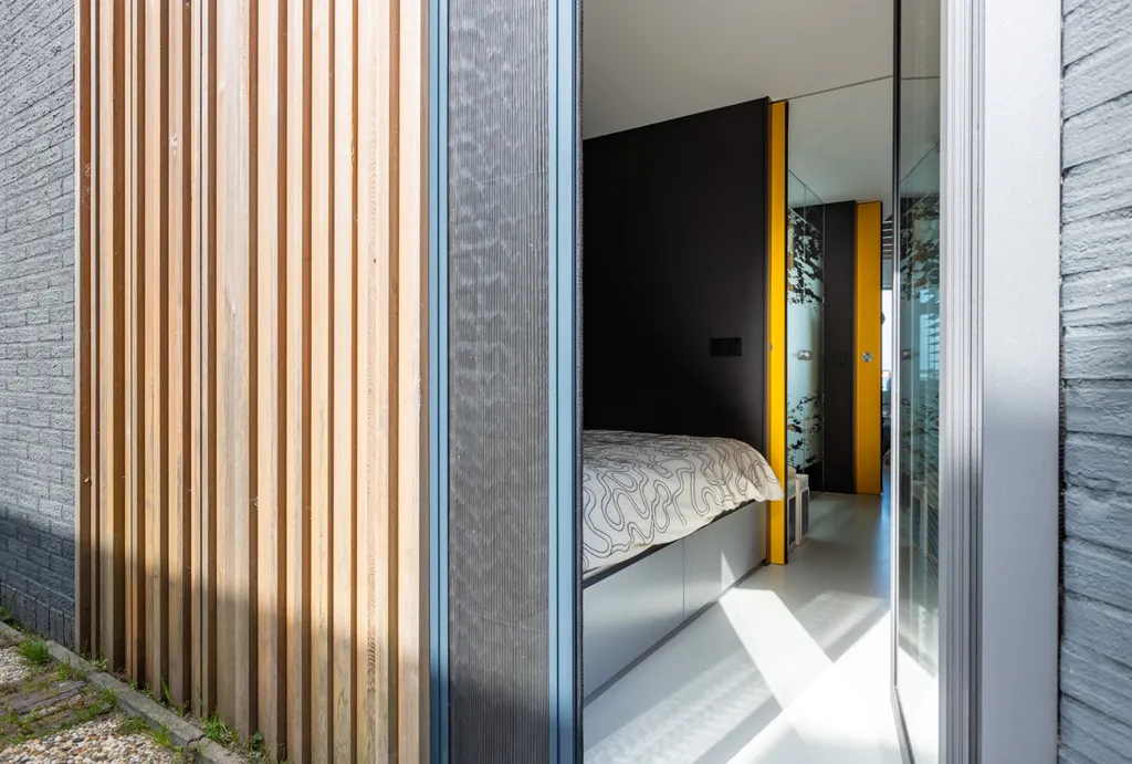 Balcone - Waterfront Villa with Steiger in Oud Ade