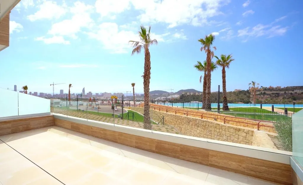 Rõdu - Duplex with Sea View in Finestrat, Valencia