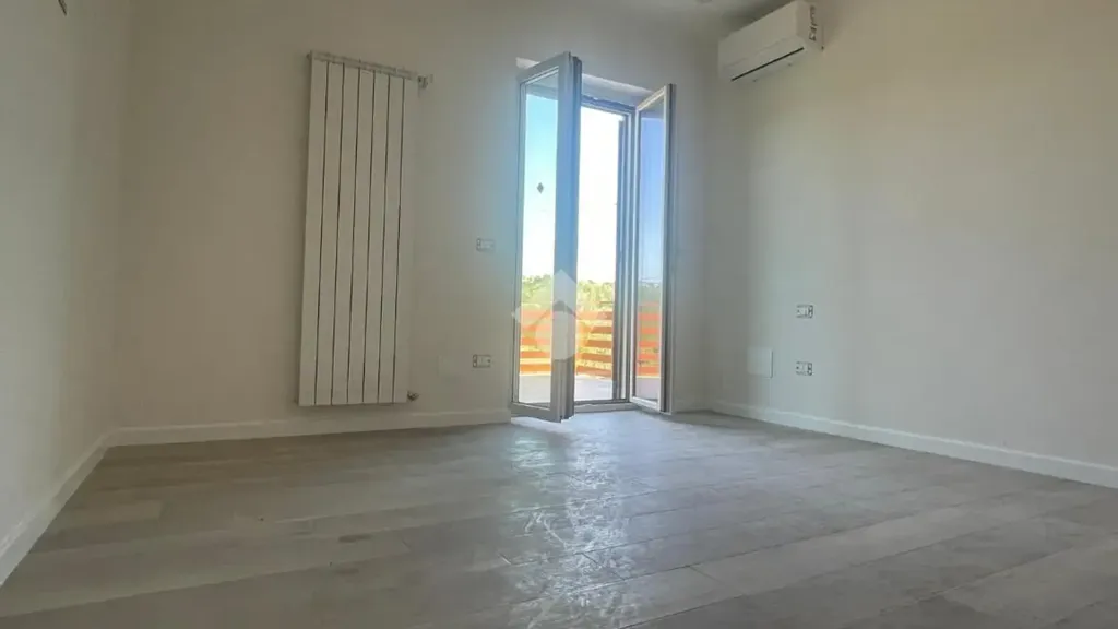 Stanze - Casa indipendente con terrazzo panoramico a San Nicola Manfredi