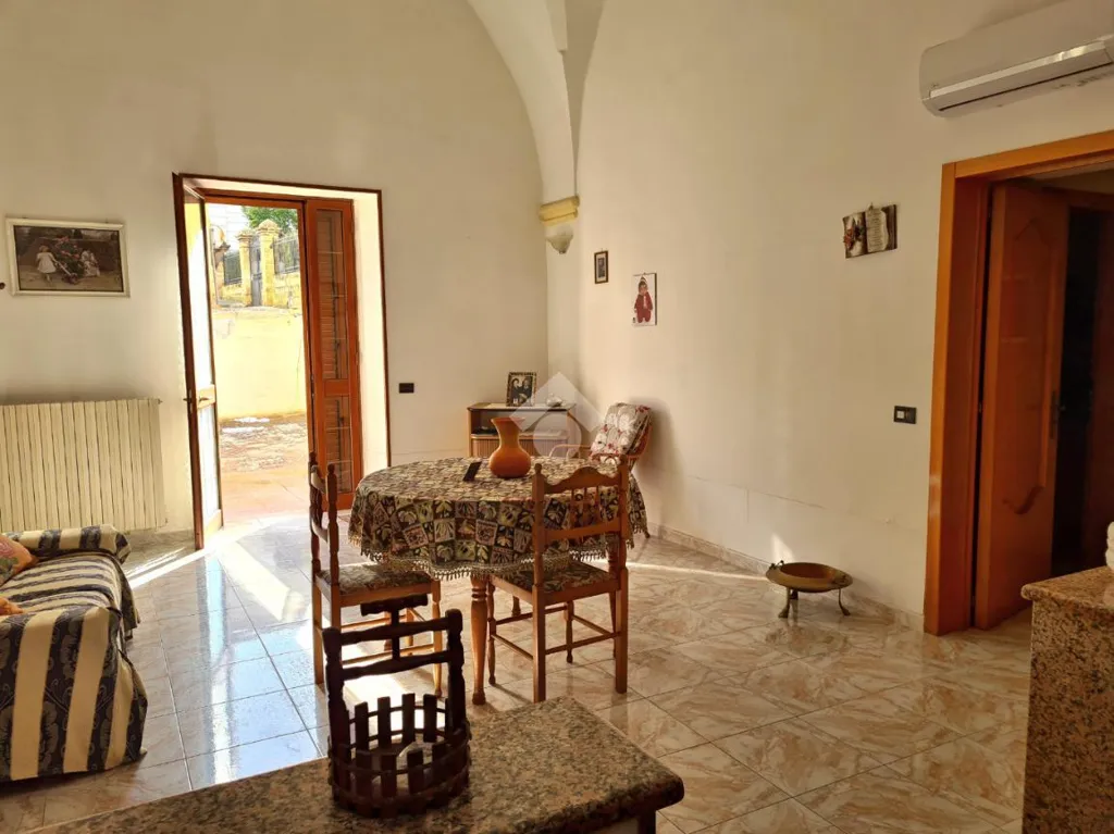 Salle à manger - Independent House with Starry Vault in Alezio Centre