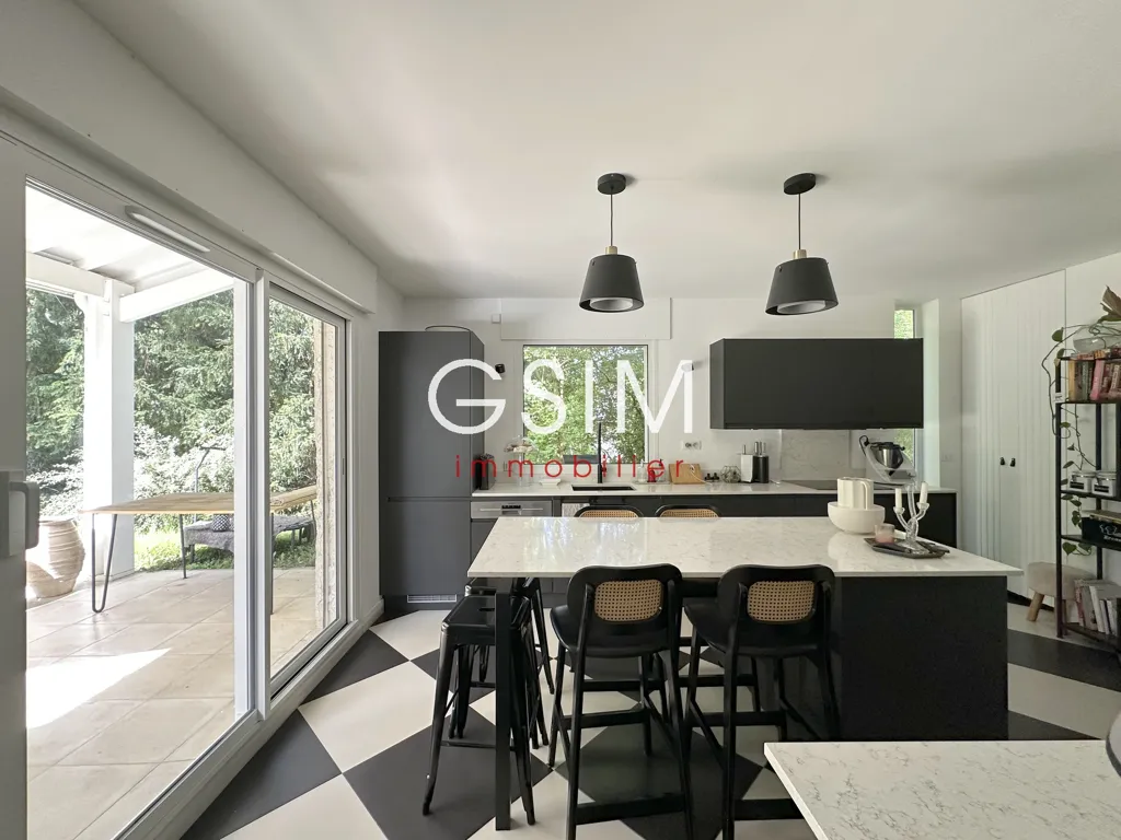 Cuisine - Maison Refaite à Neuf avec Jardin dans le Clos Baptiste