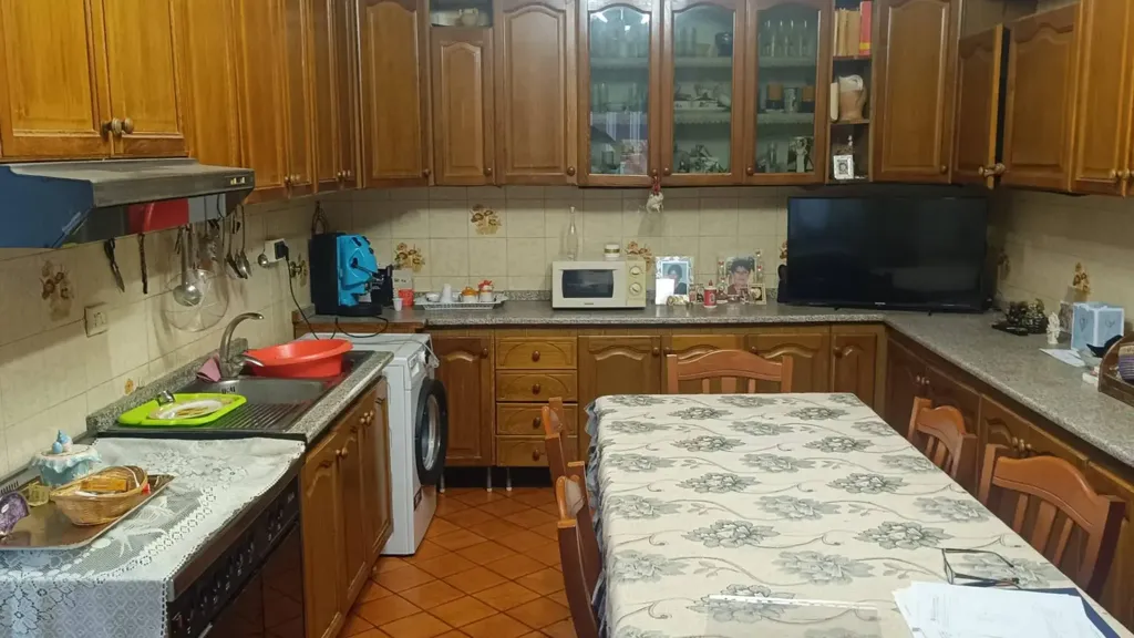Cuisine - Quadrilocale with Balcony in Acerra