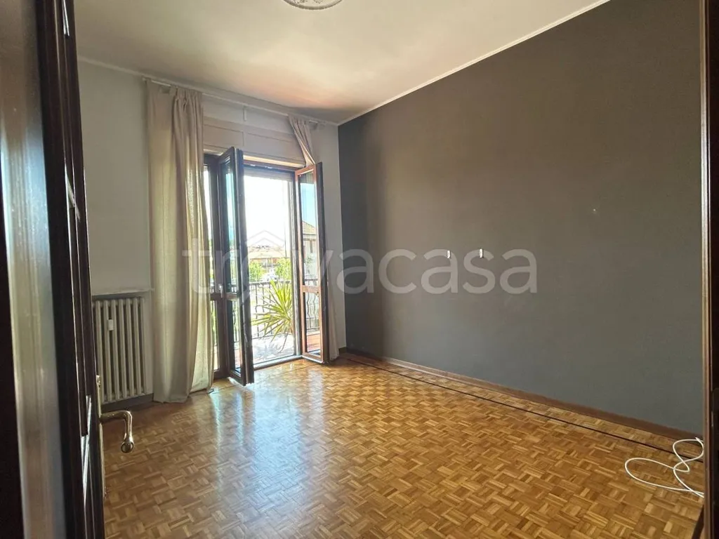 Rooms - Rustic Apartment with Veranda in Madonna dell'Olmo