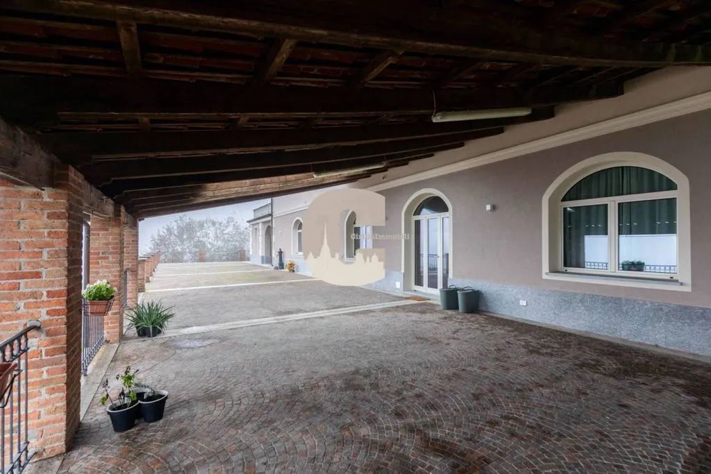 Terrass - Luxury Villa with Panoramic Views in Revigliasco d'Asti