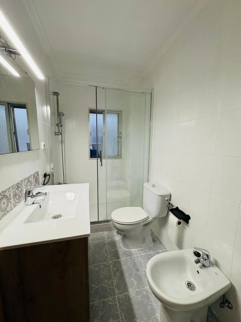Bagni - Furnished Flat with Balcony in Granada