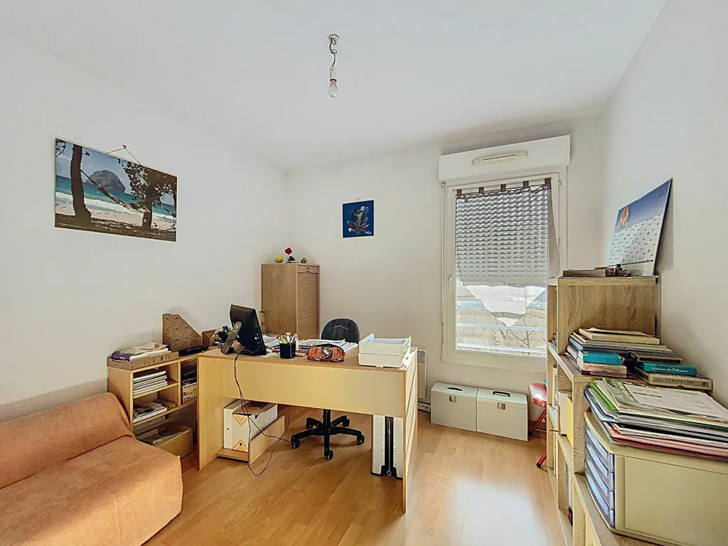 Bureau - Villa avec Piscine et Jardinet à Biscarrosse