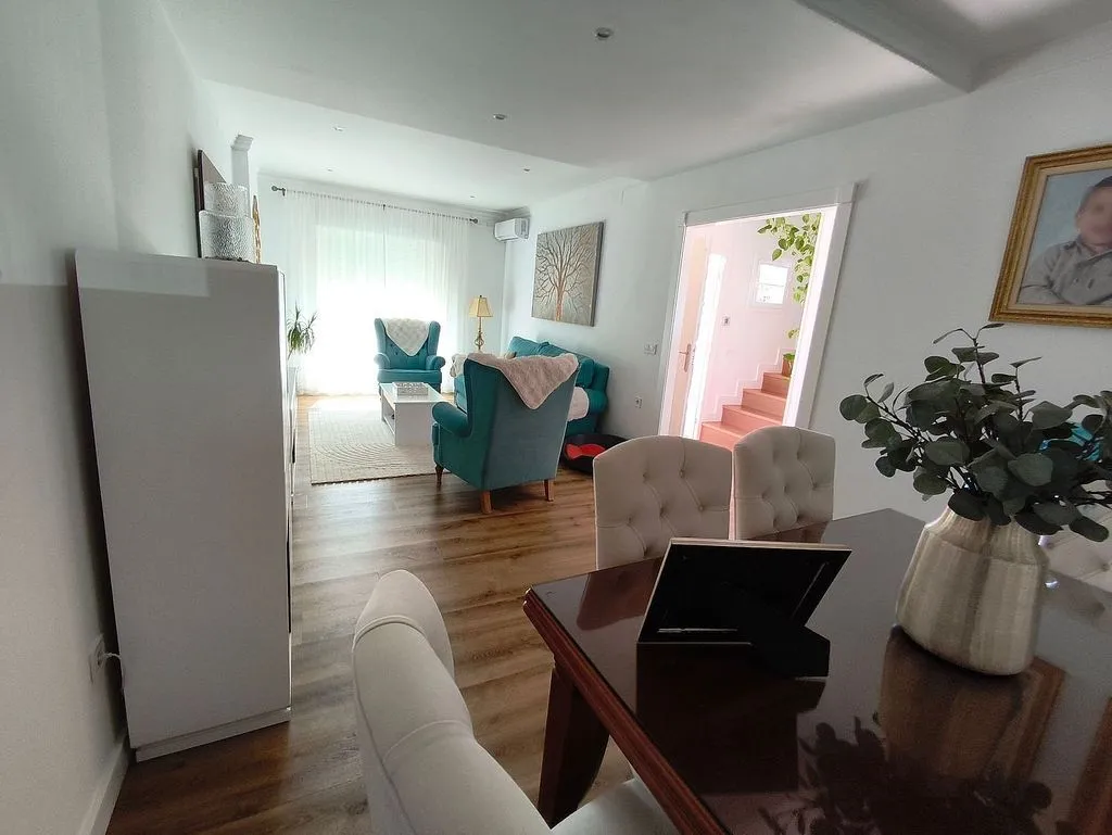 Söögituba - Recently Renovated Chalet with Pool in La Villa-La Ribera