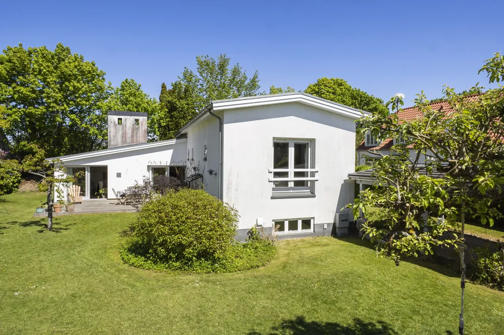 Aed - Villa with Private Beach Access in Humlebæk