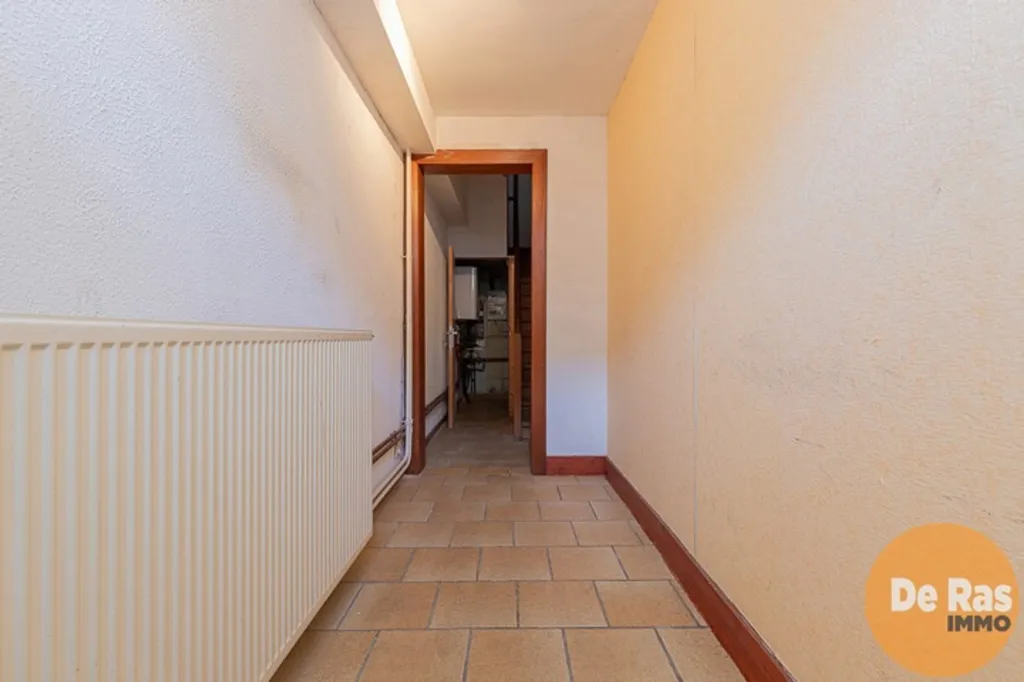 Entrée - Commerce avec Jardin et Appartement à Dendermonde