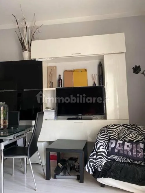 Séjour - Restored Studio with Corso View in Mondovì