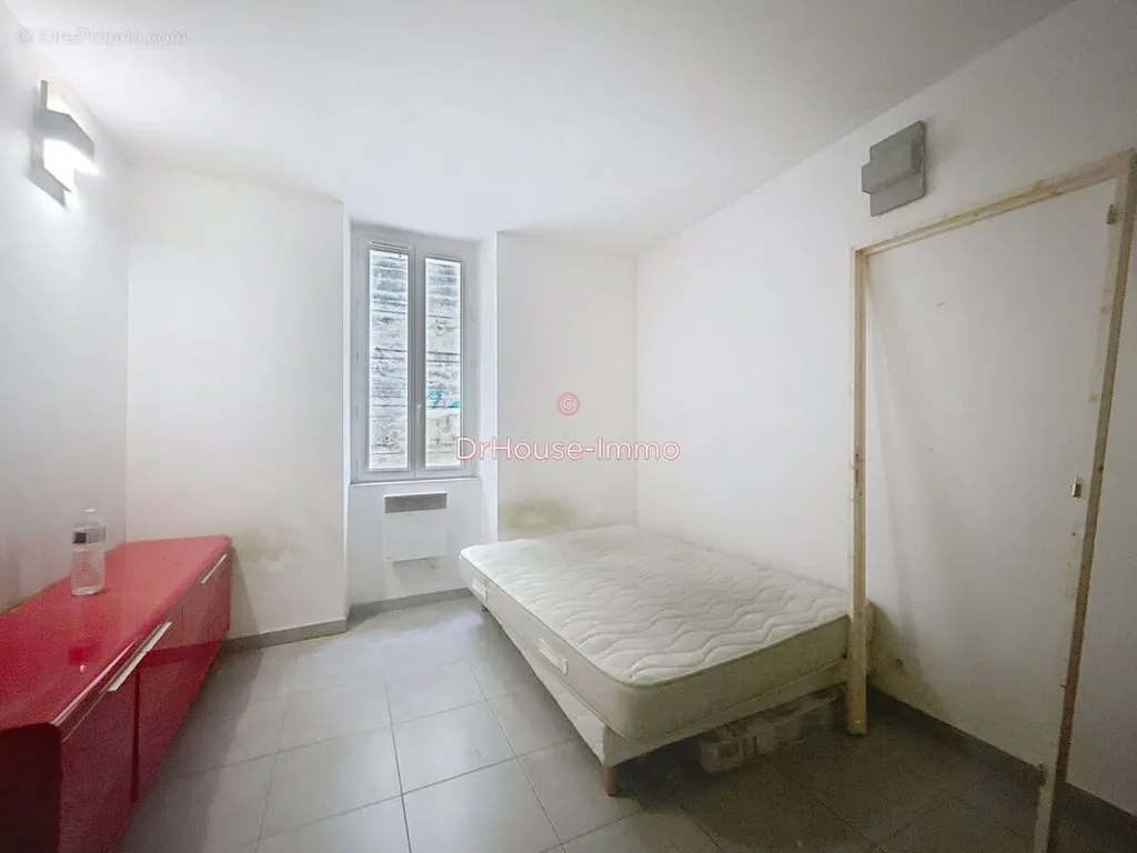 Bedrooms - Central Flat near Marseille Station