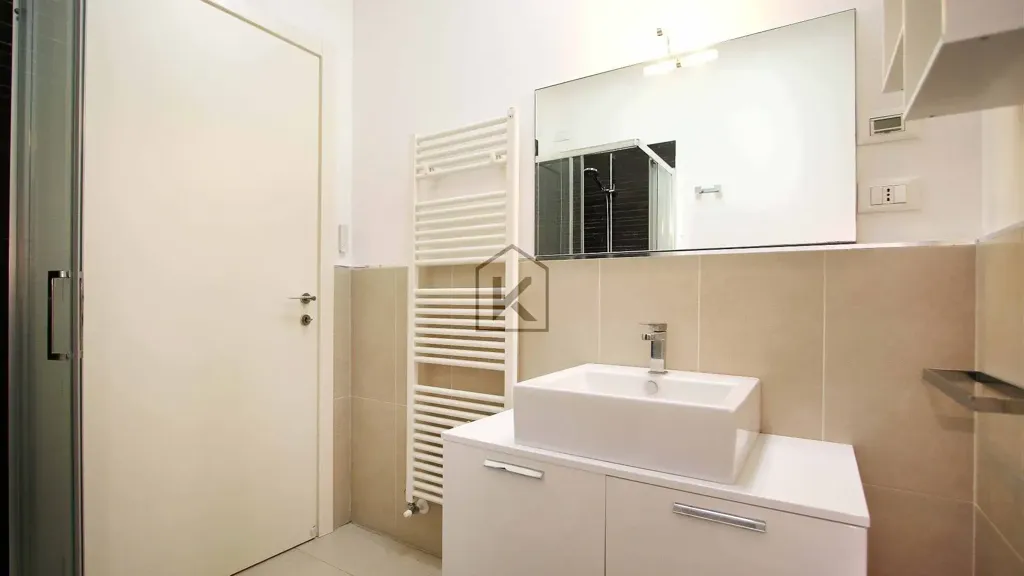 Salles de bain - Bright Triplex with Balcony in Milan