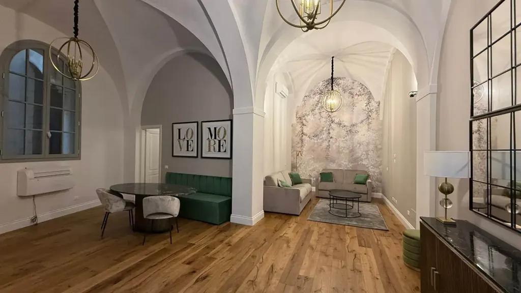 Séjour - Rustic Triplex in Historic Building, Florence