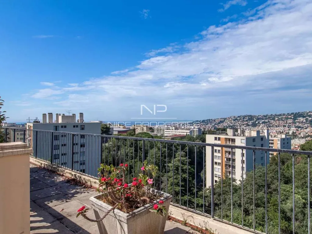 Rõdu - Penthouse with 380m² Terrace in Nice Cimiez