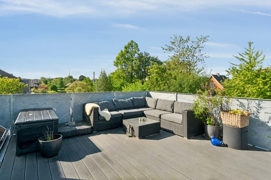 Terrass - Villa with Two Kitchens in Kolding