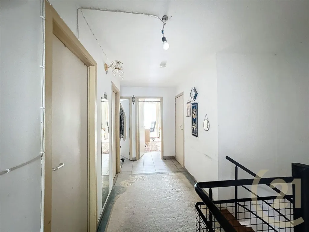 hallway_entrance
