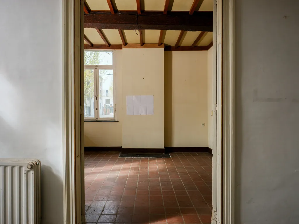 hallway_entrance