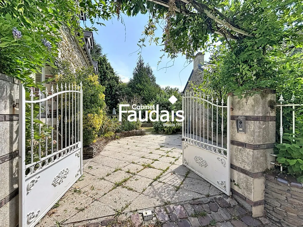 Extérieur - Maison en Pierre avec Jardin à Val d'Arry