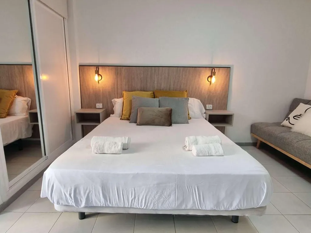 Chambres - Refurbished Studio with Sea View in Benalmádena