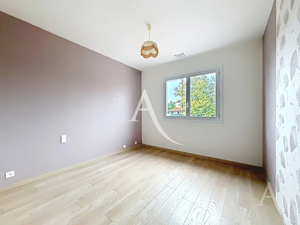 Bedrooms - Detached House with Garden in Saubens