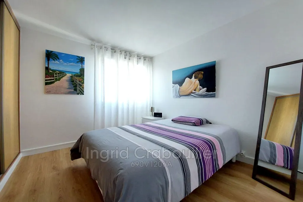 Bedrooms - Renovated Apartment with Panoramic View in Royan