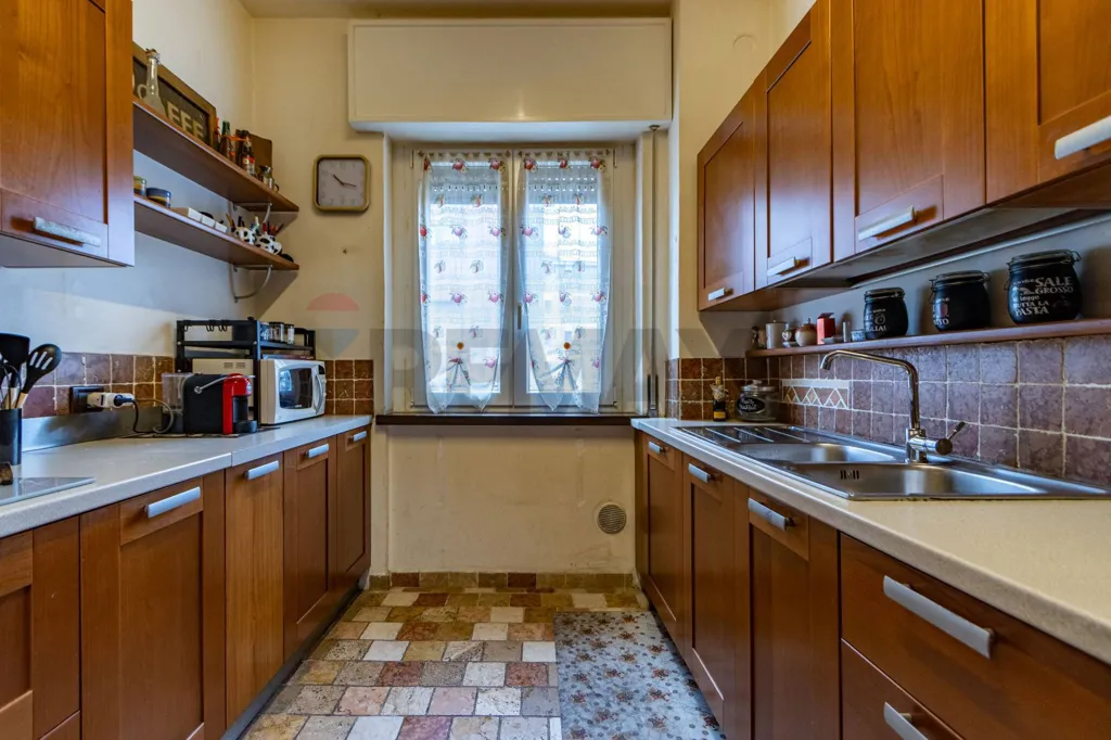 Kitchen - Apartment with Balcony in Erba Centre