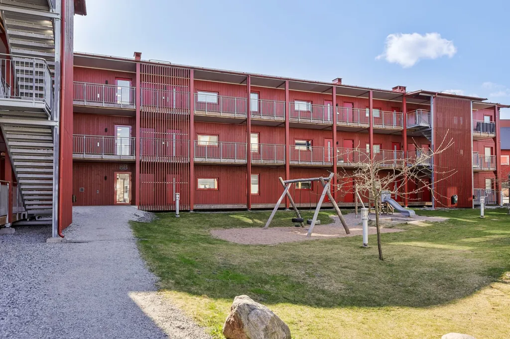 Jardin - Apartment with Large Balcony in Glasberga