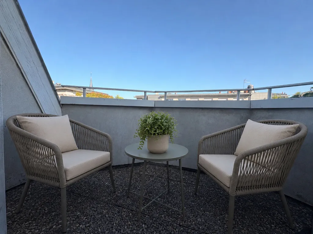 Terrasse - Appartement de Standing avec Balcon à Lundy