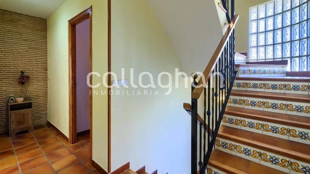 Rooms - Luxury Detached House with Pool in Paterna