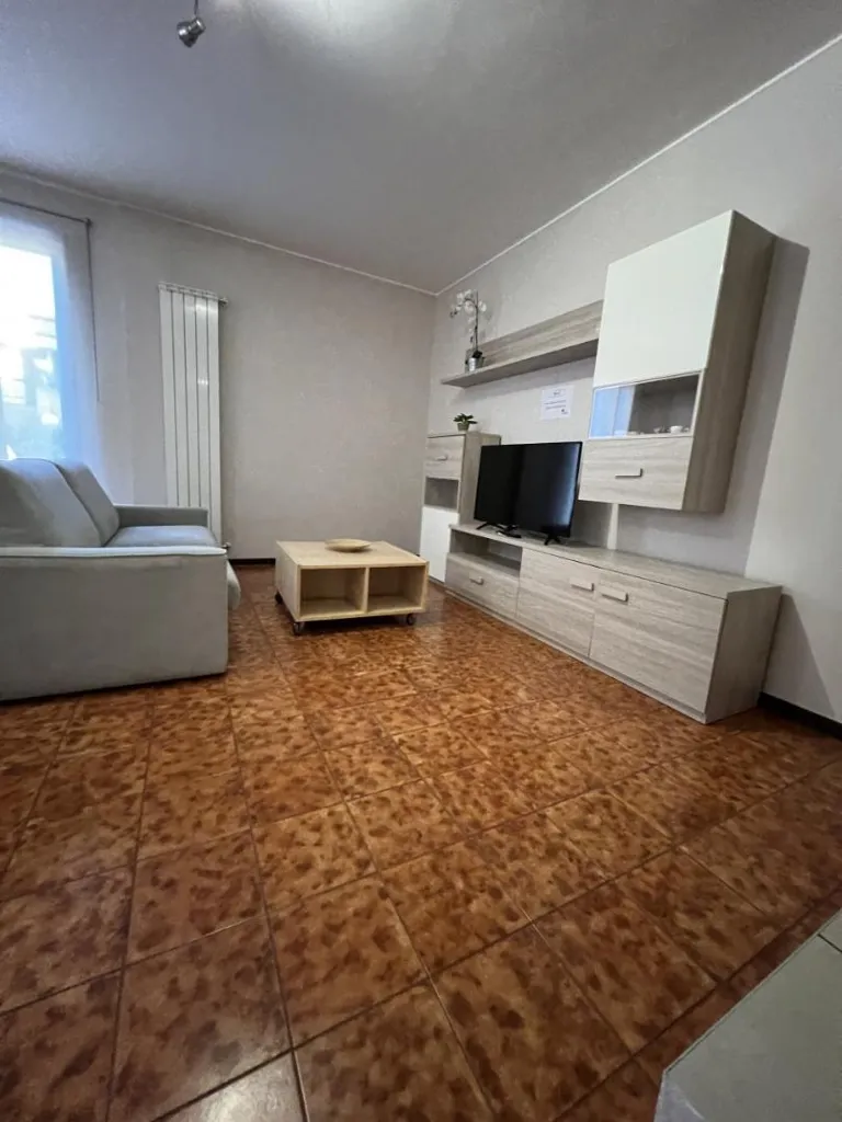 Two-Level Apartment with Pool in Sirmione