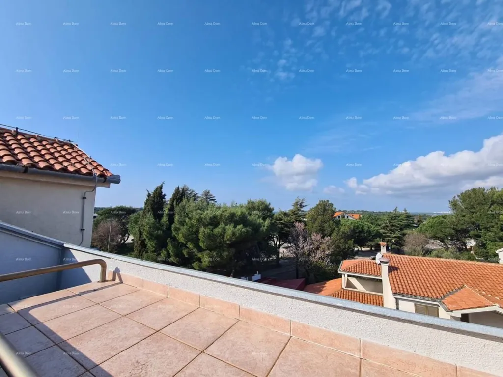 Terrazza - Two-Bedroom Apartment with Balcony in Medulin