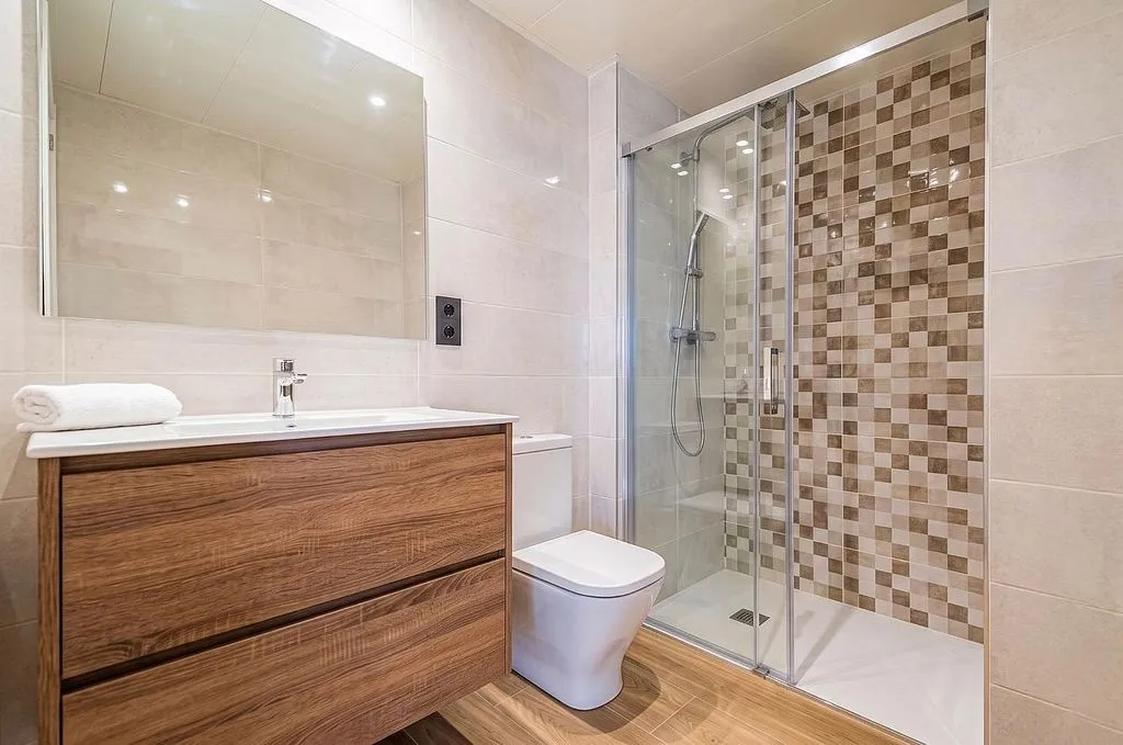 Salles de bain - Modern Flat with Terrace in Pineda de Mar Centre