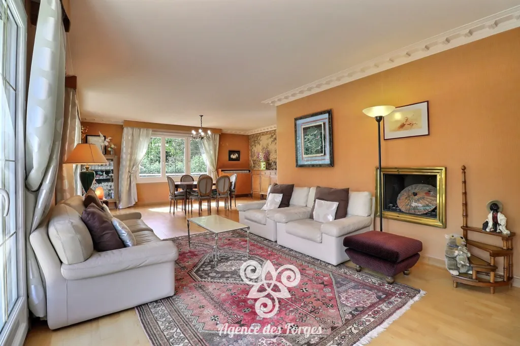 Elutuba - 1970s House with Large Garden in Vallet