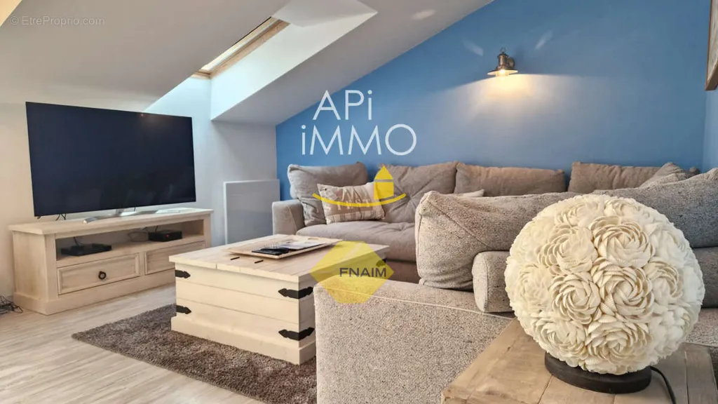 Living Room - 3-room apartment in Chatelaillon-Plage