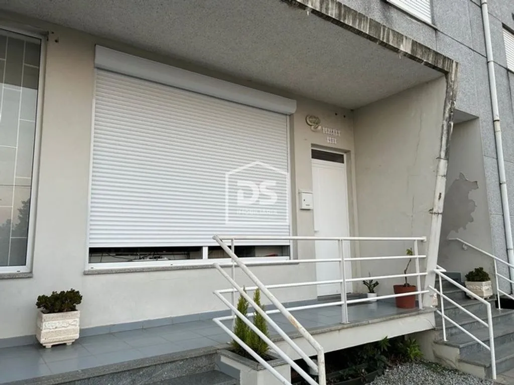 Luxury Villa with Solar Panels in Penafiel