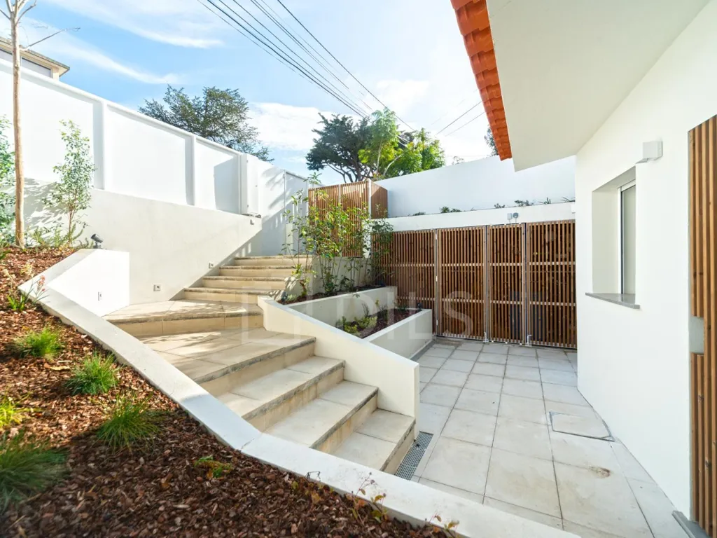 Stanze - Luxury Villa with Sea Views in Cascais