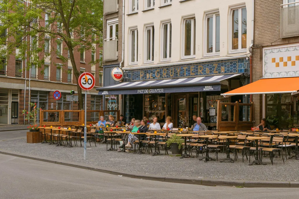 5-toaline korter asukohas Amsterdam