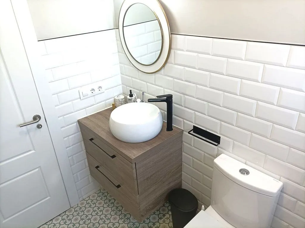 Vannitoad - 2-Bedroom Flat with Balcony in Barreda