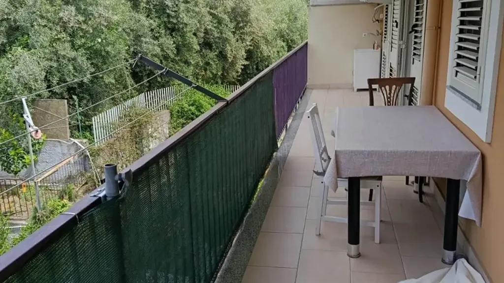 Rõdu - Modern Apartment with Balcony in Aci Catena
