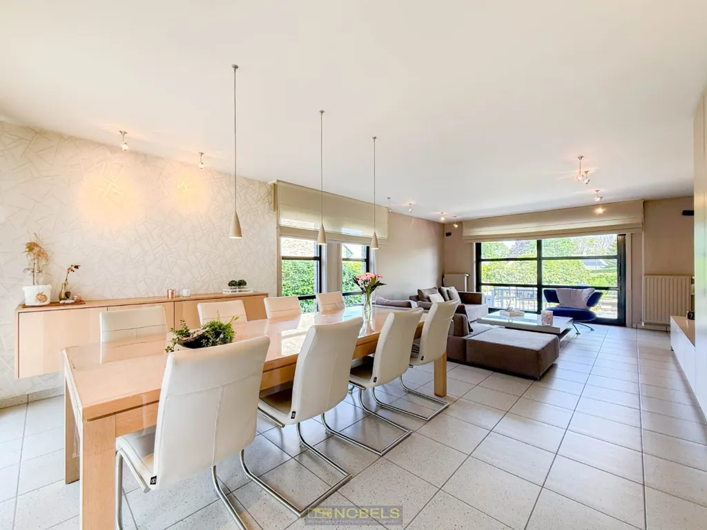 Söögituba - Instapklare Villa with Garage in Wortegem
