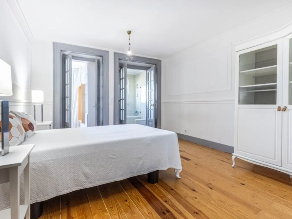 Chambres - 3-Bedroom Flat with Metro Access in Entrecampos