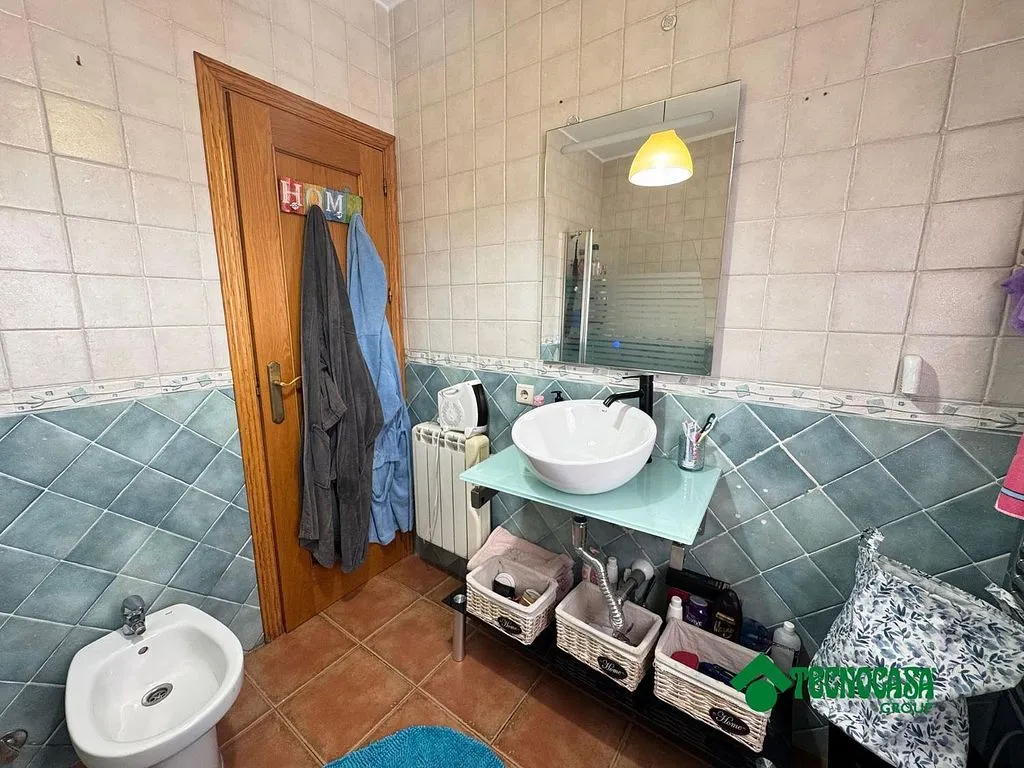 Salles de bain - Terraced House with Balcony in Torrijos