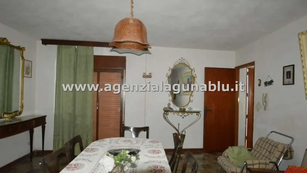 Söögituba - Villa with Multiple Units in Mazara del Vallo