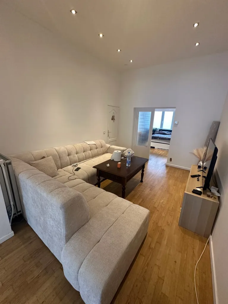 Elutuba - 5-Bedroom House with Garden in Anderlecht