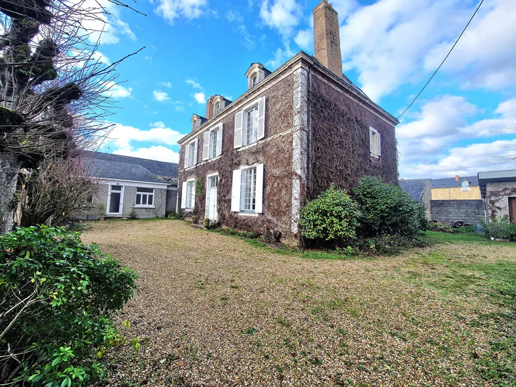 Extérieur - Maison de Maître avec Jardin à Châteauneuf-sur-Sarthe