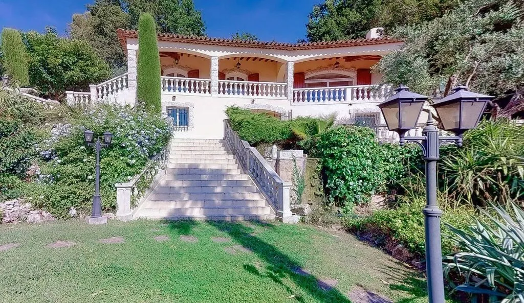 Välivaade - Luxury Villa with Sea View in Cannes