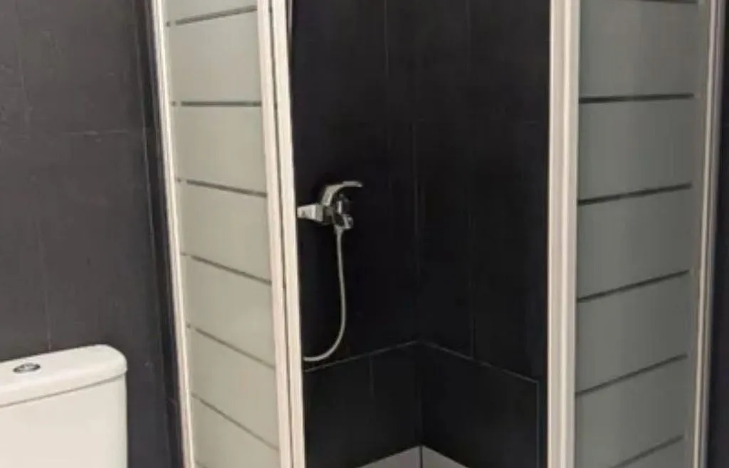 Bathrooms - Furnished Flat with Ascender in Mir