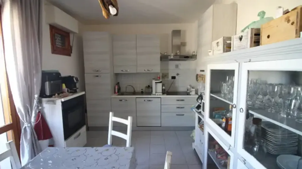 Söögituba - Corner Villa with Garden in Montespertoli