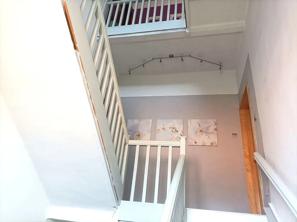 Toad - 2-Bedroom Flat with Balcony in Barreda