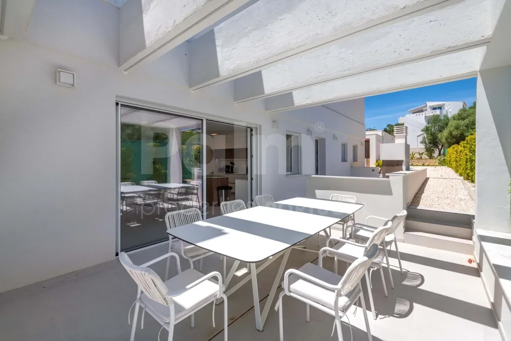 Terrass - Luxury Villa with Heated Pool in Central Alvor
